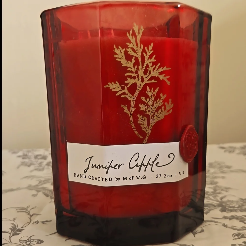 MWG Juniper Apple Luxury Botanical Soy Candle Red Glass 27oz NWT